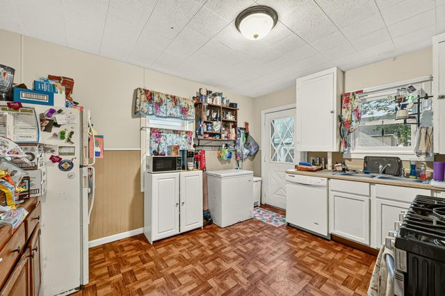 206 11th Avenue NE, Rochester, MN 55906