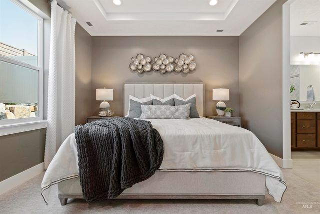 5868 N Static Line Ave, Meridian, ID 83646