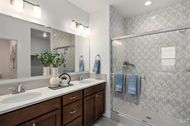 5868 N Static Line Ave, Meridian, ID 83646