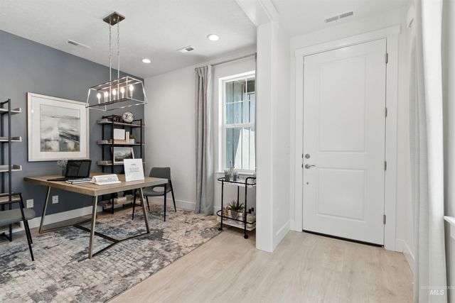 5868 N Static Line Ave, Meridian, ID 83646