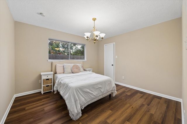10411 Grassland Circle, Houston, TX 77070