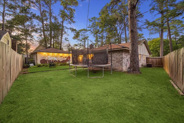 10411 Grassland Circle, Houston, TX 77070