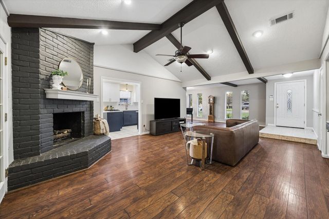 10411 Grassland Circle, Houston, TX 77070