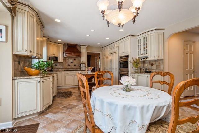 200 Raritan Ln, Readington Twp., NJ 08889