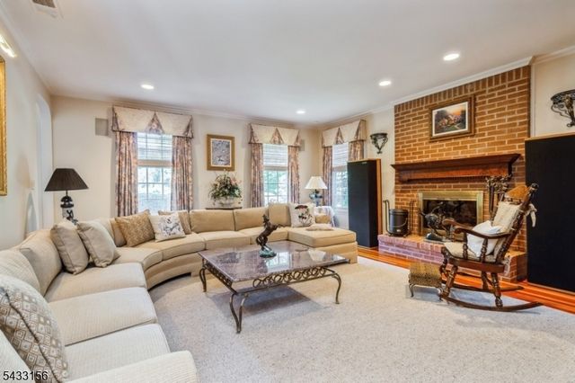 200 Raritan Ln, Readington Twp., NJ 08889