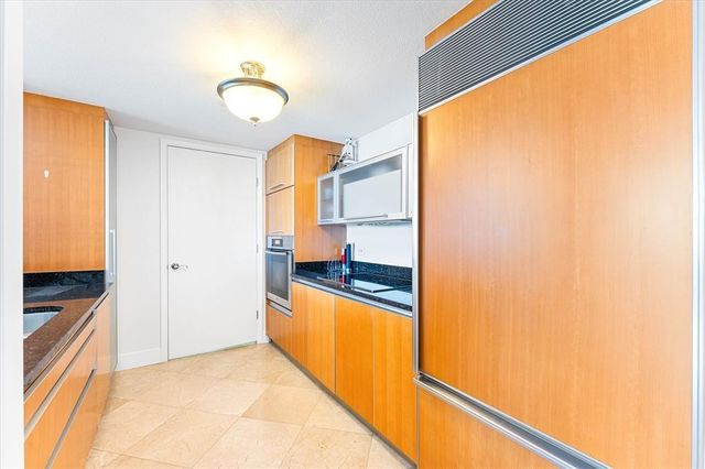 17201 COLLINS Avenue 805, Sunny Isles Beach, FL 33160