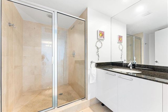 17201 COLLINS Avenue 805, Sunny Isles Beach, FL 33160
