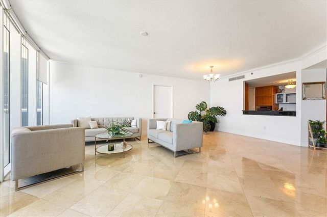 17201 COLLINS Avenue 805, Sunny Isles Beach, FL 33160
