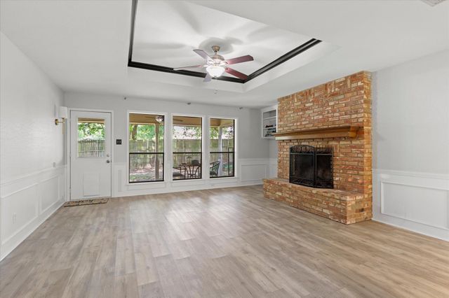 2900 Crossroads Dr, Longview, TX 75605