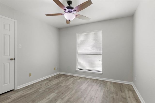2900 Crossroads Dr, Longview, TX 75605