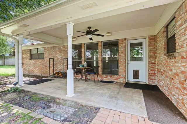 2900 Crossroads Dr, Longview, TX 75605