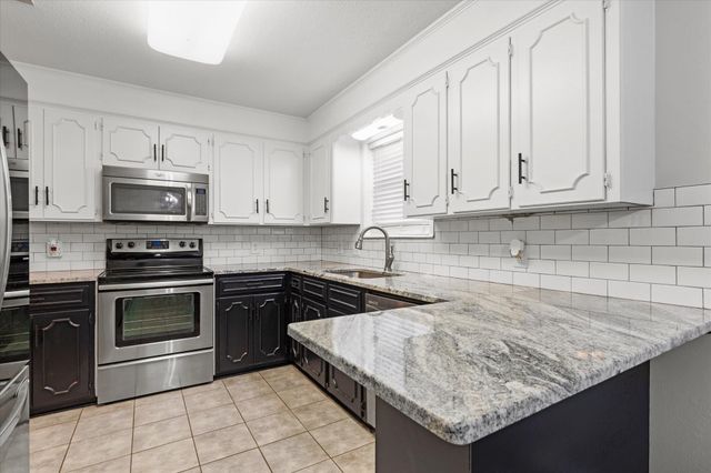 2900 Crossroads Dr, Longview, TX 75605
