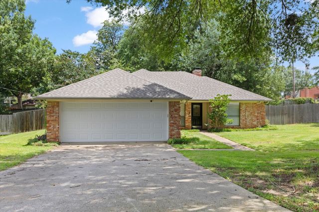 2900 Crossroads Dr, Longview, TX 75605