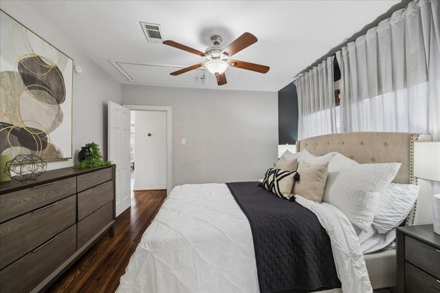 1305 Enid Street, Houston, TX 77009