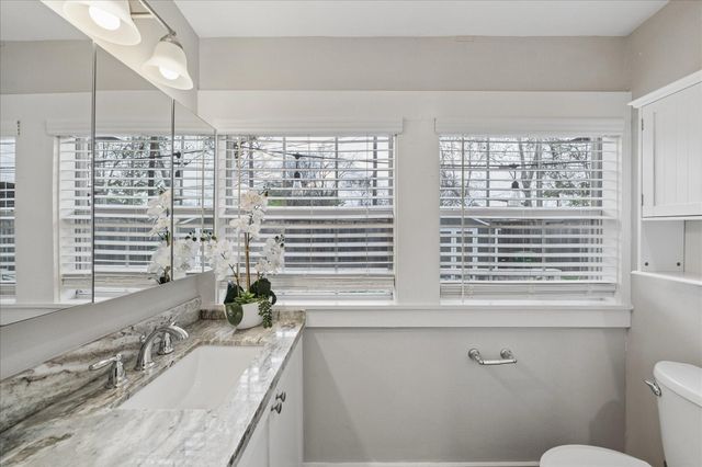 1305 Enid Street, Houston, TX 77009