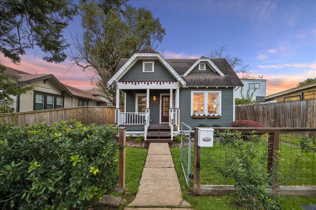 1305 Enid Street, Houston, TX 77009