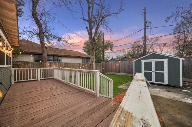 1305 Enid Street, Houston, TX 77009