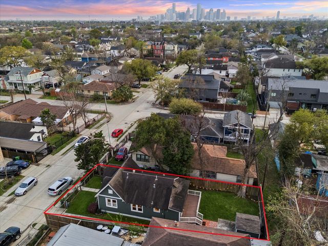 1305 Enid Street, Houston, TX 77009