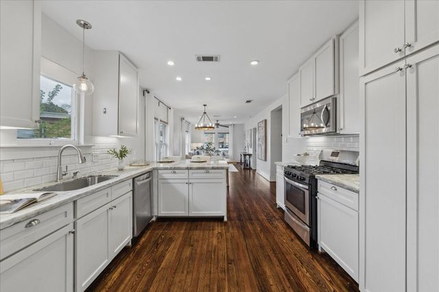 1305 Enid Street, Houston, TX 77009