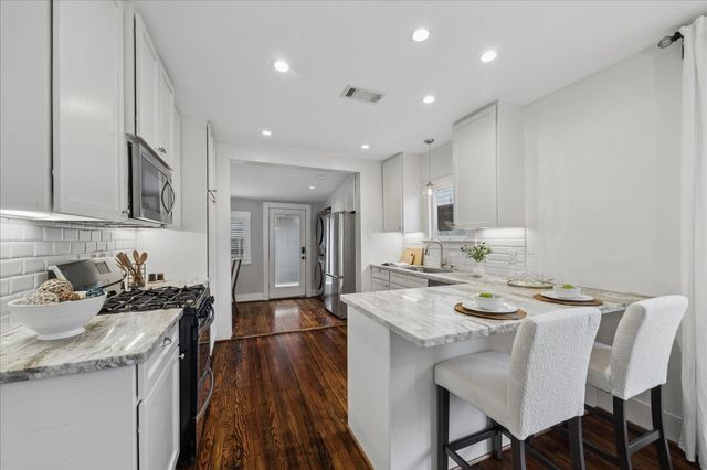 1305 Enid Street, Houston, TX 77009