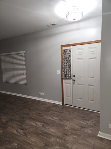 316 E Victoria Circle 316, North Aurora, IL 60542