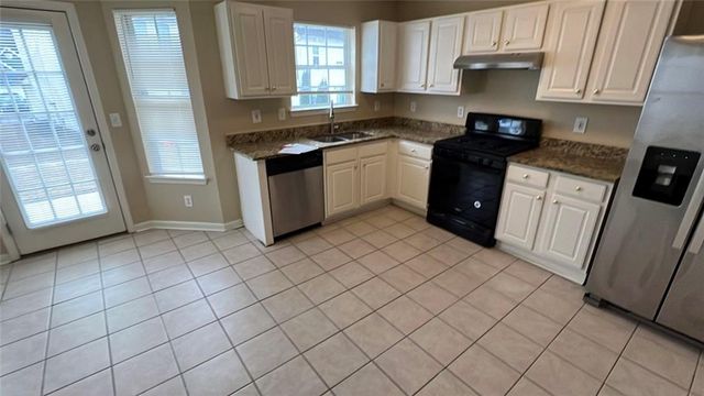 347 Springhaven Way, Lawrenceville, GA 30046