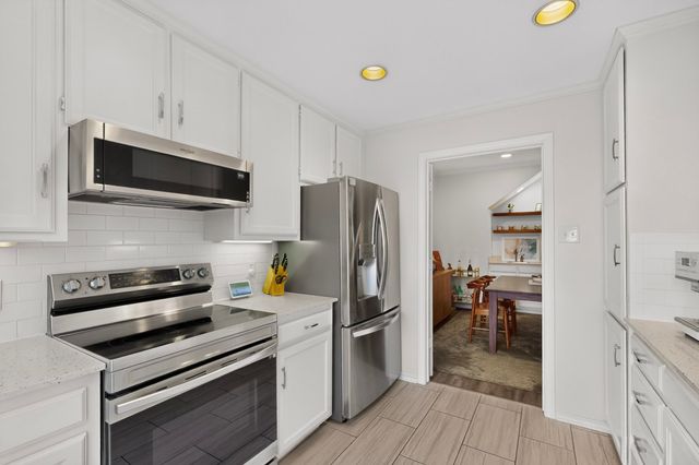 17335 Remington Park Place, Dallas, TX 75252