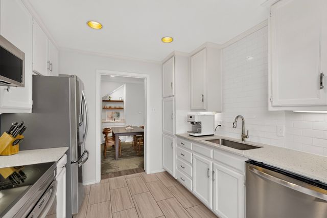 17335 Remington Park Place, Dallas, TX 75252