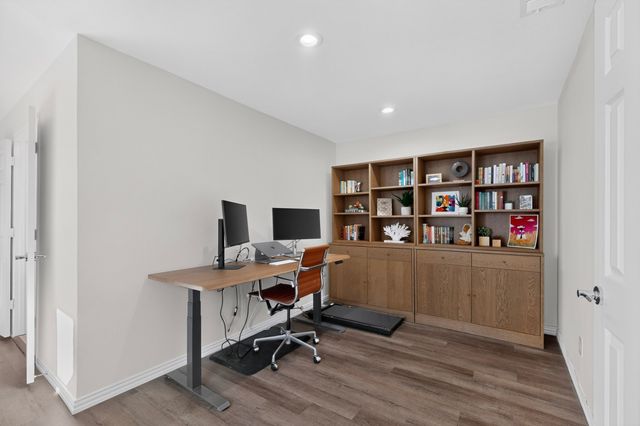 17335 Remington Park Place, Dallas, TX 75252