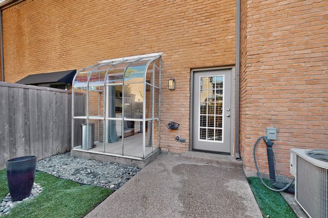 17335 Remington Park Place, Dallas, TX 75252