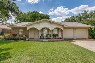 2133 Mountainview Drive, Hurst, TX 76054