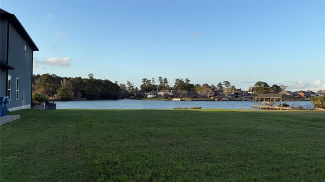 18821 Aquatic Drive, Houston, TX 77346