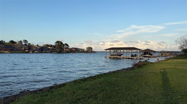 18821 Aquatic Drive, Houston, TX 77346