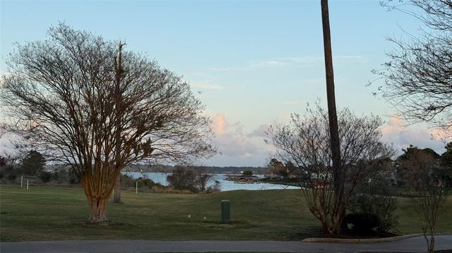 18821 Aquatic Drive, Houston, TX 77346