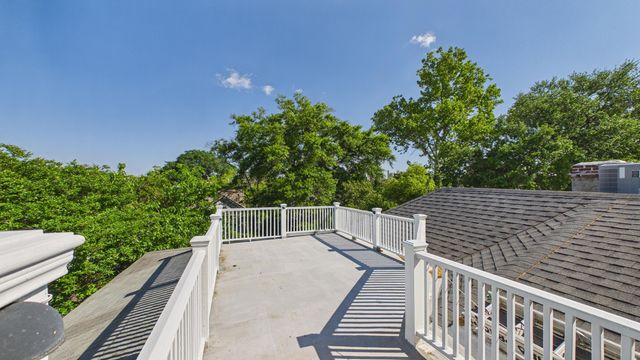 180 Broad Street E, Charleston, SC 29401