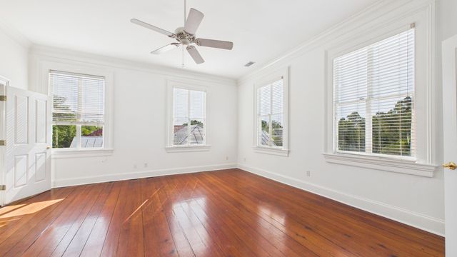 180 Broad Street E, Charleston, SC 29401