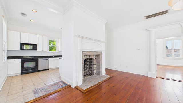 180 Broad Street E, Charleston, SC 29401
