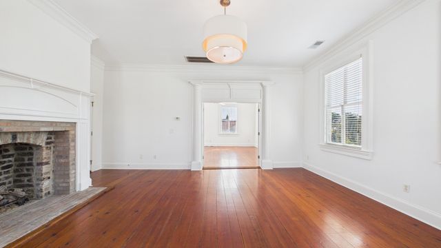 180 Broad Street E, Charleston, SC 29401