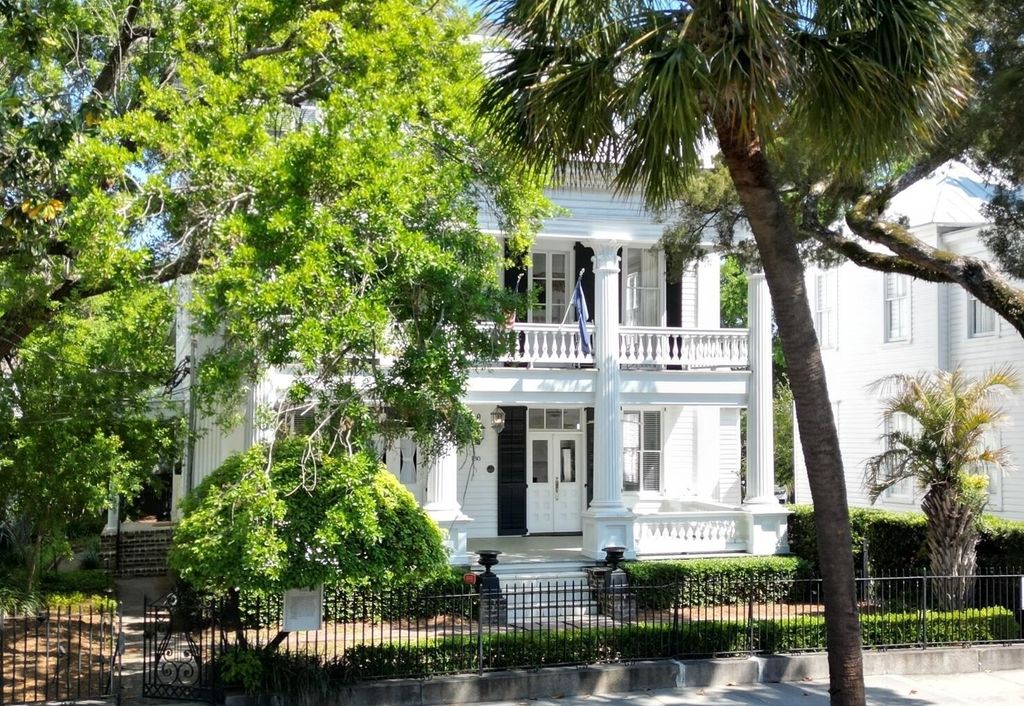 180 Broad Street E, Charleston, SC 29401