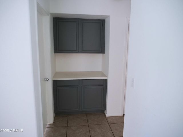 3041 E Wahalla Lane, Phoenix, AZ 85050