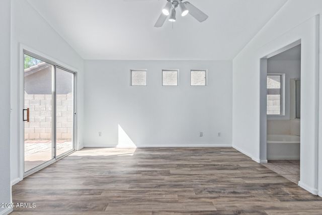 3041 E Wahalla Lane, Phoenix, AZ 85050