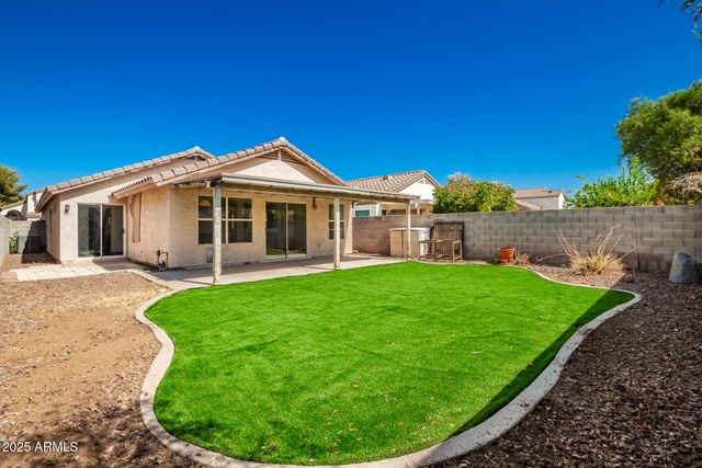 3041 E Wahalla Lane, Phoenix, AZ 85050