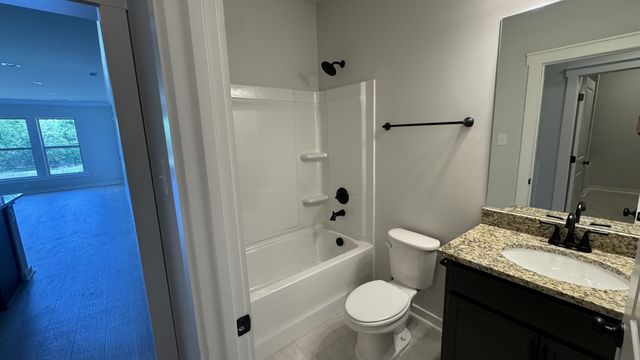 498 W Foxrun, Springfield, TN 37172