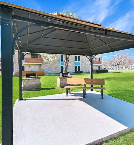 601 Bellaire Drive, Hurst, TX 76053