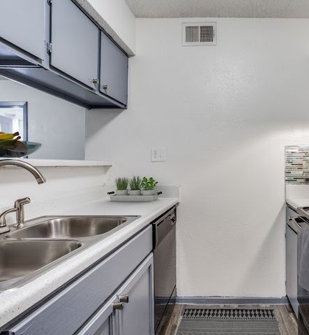 601 Bellaire Drive, Hurst, TX 76053