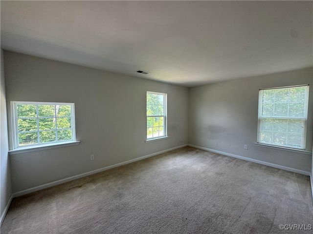 5101 Goldburn Dr, North Chesterfield, VA 23237