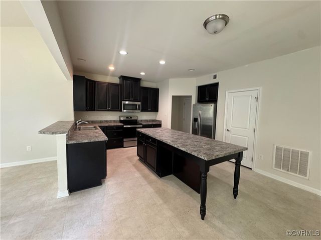 5101 Goldburn Dr, North Chesterfield, VA 23237