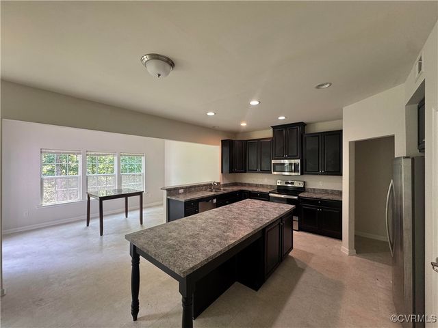 5101 Goldburn Dr, North Chesterfield, VA 23237