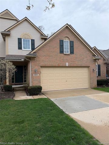 8025 Springdale Drive, White Lake, MI 48386