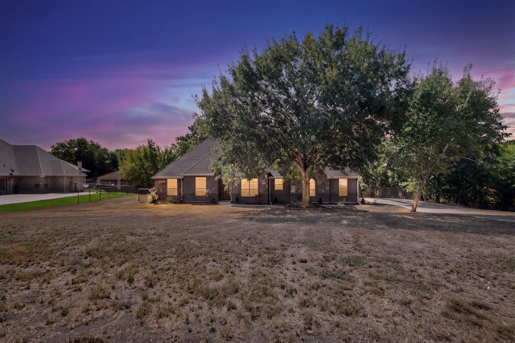 108 WINDING WAY, Azle, TX 76020 — exterior